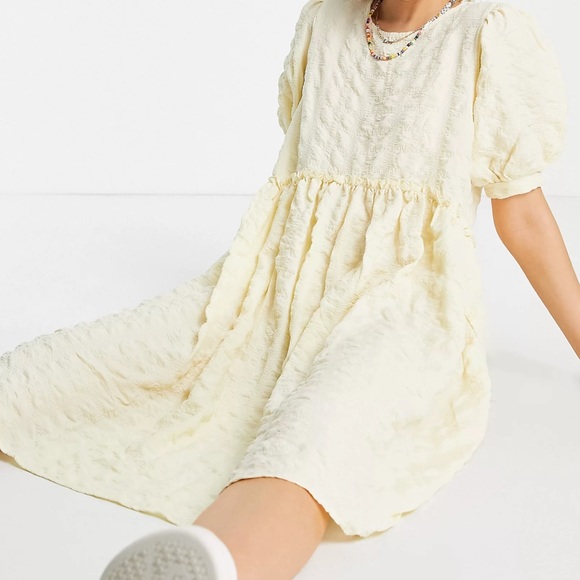 Pieces Mariah puff sleeve smock dress in yellow size Medium. - Picture 2 of 10